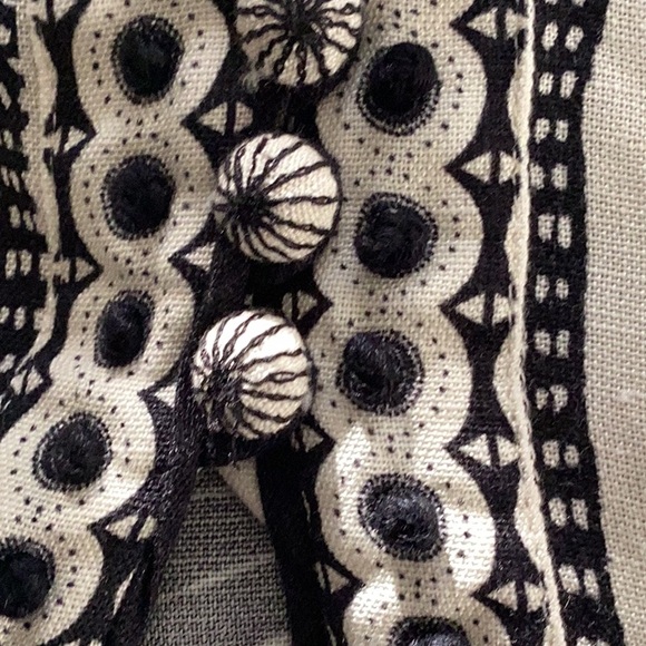 Scarlett Poppies Off White & Black Linen Blend Skirt  Embroidery Details - Picture 4 of 8